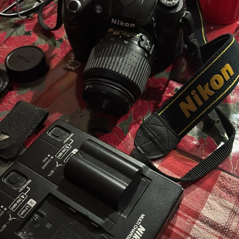 Digital camera Nikon - Picture 3 of 7